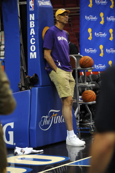 背后不是偶 背后不是偶