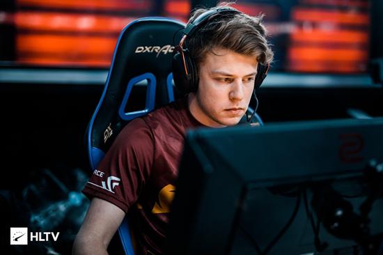 打出成绩就 打出成绩就